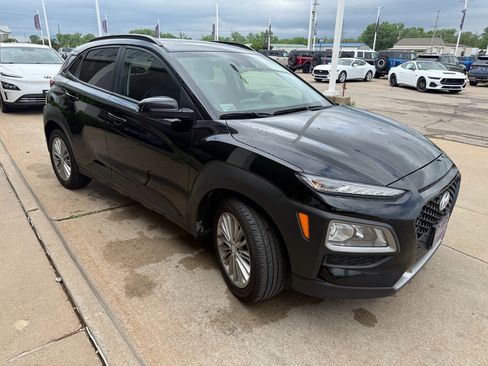 Used 2019 Hyundai Kona SEL w/ SEL Tech Package 02 AWD/4WD image 3