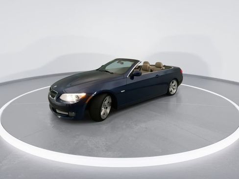 Used 2011 BMW 328i Convertible RWD image 2