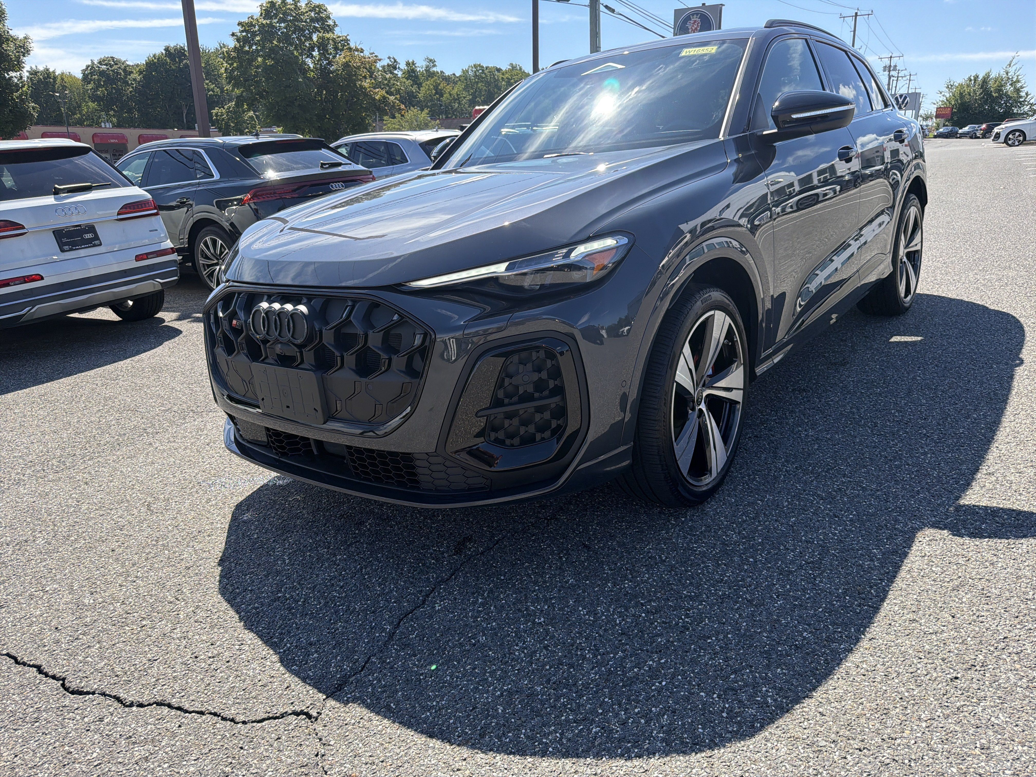 Certified 2025 Audi SQ5 Prestige w/ Prestige Package AWD/4WD image 3