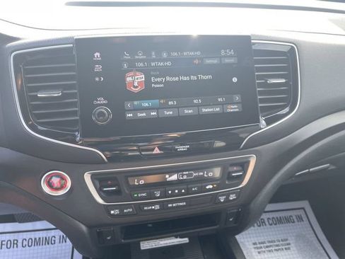 Certified 2023 Honda Passport TrailSport image 23