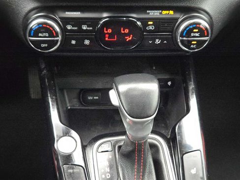 Used 2020 Kia Soul GT-Line Turbo FWD image 20