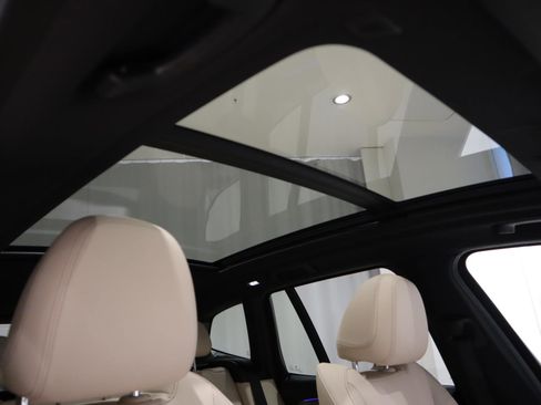 Used 2023 BMW X3 sDrive30i w/ Premium Package image 19