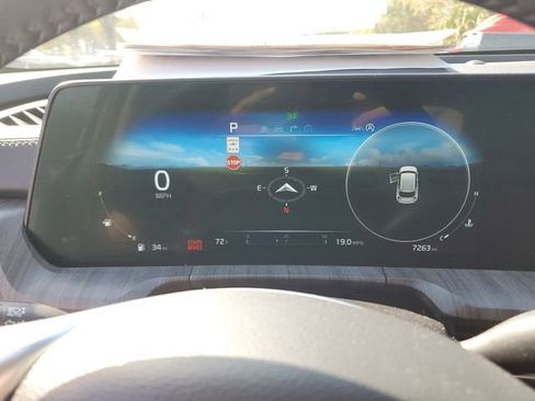 Used 2025 Kia Telluride SX image 25