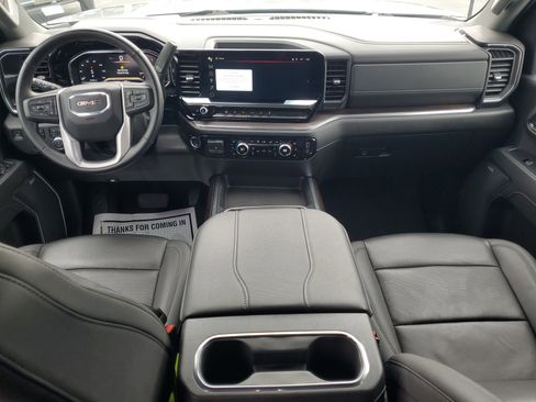 Used 2024 GMC Sierra 2500 SLT w/ SLT Premium Package image 16