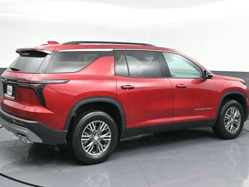 New 2026 Chevrolet Traverse LT w/ Driver Confidence Package FWD image 7