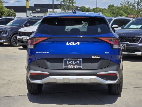 Used 2024 Kia Sportage EX AWD/4WD image 13