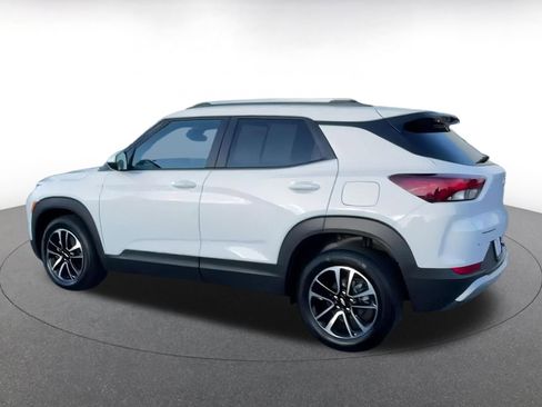 Used 2025 Chevrolet TrailBlazer LT image 10