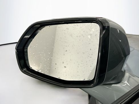 Used 2025 Chevrolet Blazer LT image 16