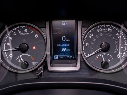 Used 2023 Toyota Tacoma TRD Off-Road w/ Black Out Package (TMS) image 25