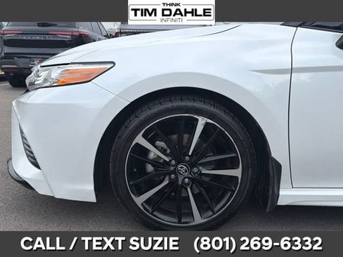 Used 2020 Toyota Camry XSE FWD image 6