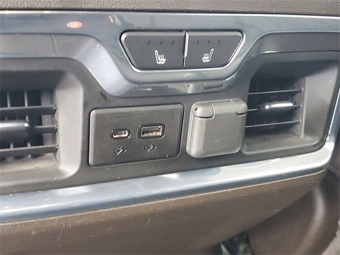 Used 2021 GMC Sierra 2500 Denali w/ Denali Ultimate Package image 11