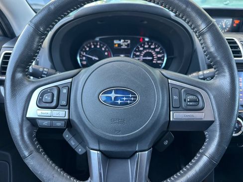 Used 2017 Subaru Forester 2.5i Touring AWD/4WD image 25