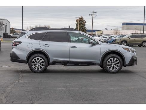 Used 2020 Subaru Outback Premium w/ Tech Package 1 image 2