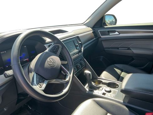 Used 2022 Volkswagen Atlas SE image 24