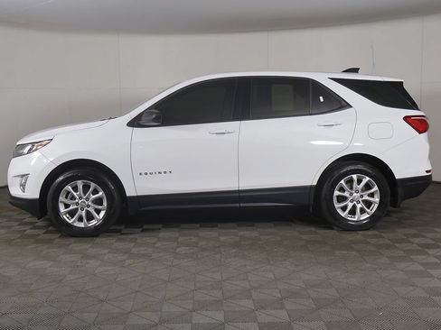 Used 2019 Chevrolet Equinox LS AWD/4WD image 14