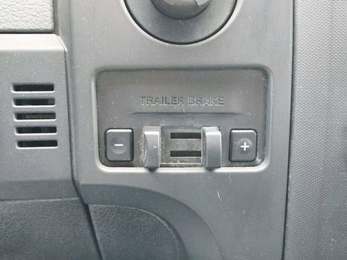 Used 2011 Ford F150 XL w/ Communications Pkg image 25