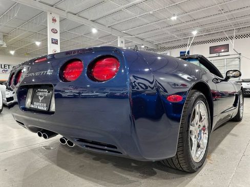 Used 2001 Chevrolet Corvette Convertible w/ Preferred Equipment Group2 RWD image 4