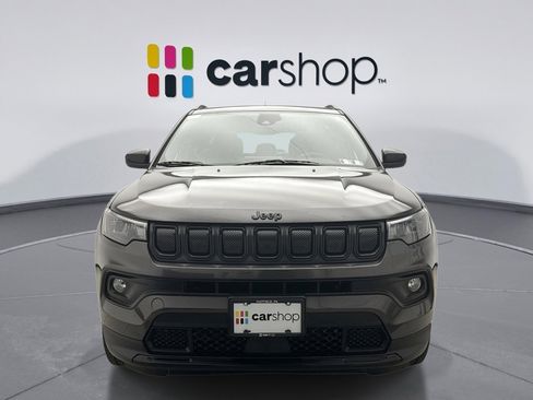 Used 2022 Jeep Compass Latitude w/ Sun and Sound Group AWD/4WD image 8