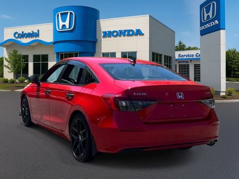 Used 2024 Honda Civic Sport image 4