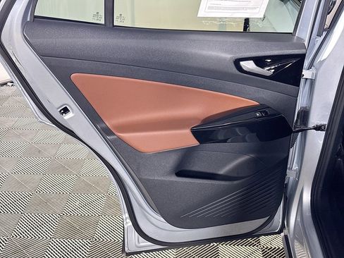 Used 2021 Volkswagen ID.4 Pro S w/ Gradient Package image 20