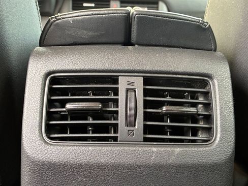 Used 2025 Nissan Rogue SV image 24