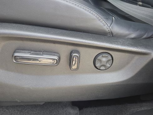 Used 2022 Honda CR-V EX-L image 10