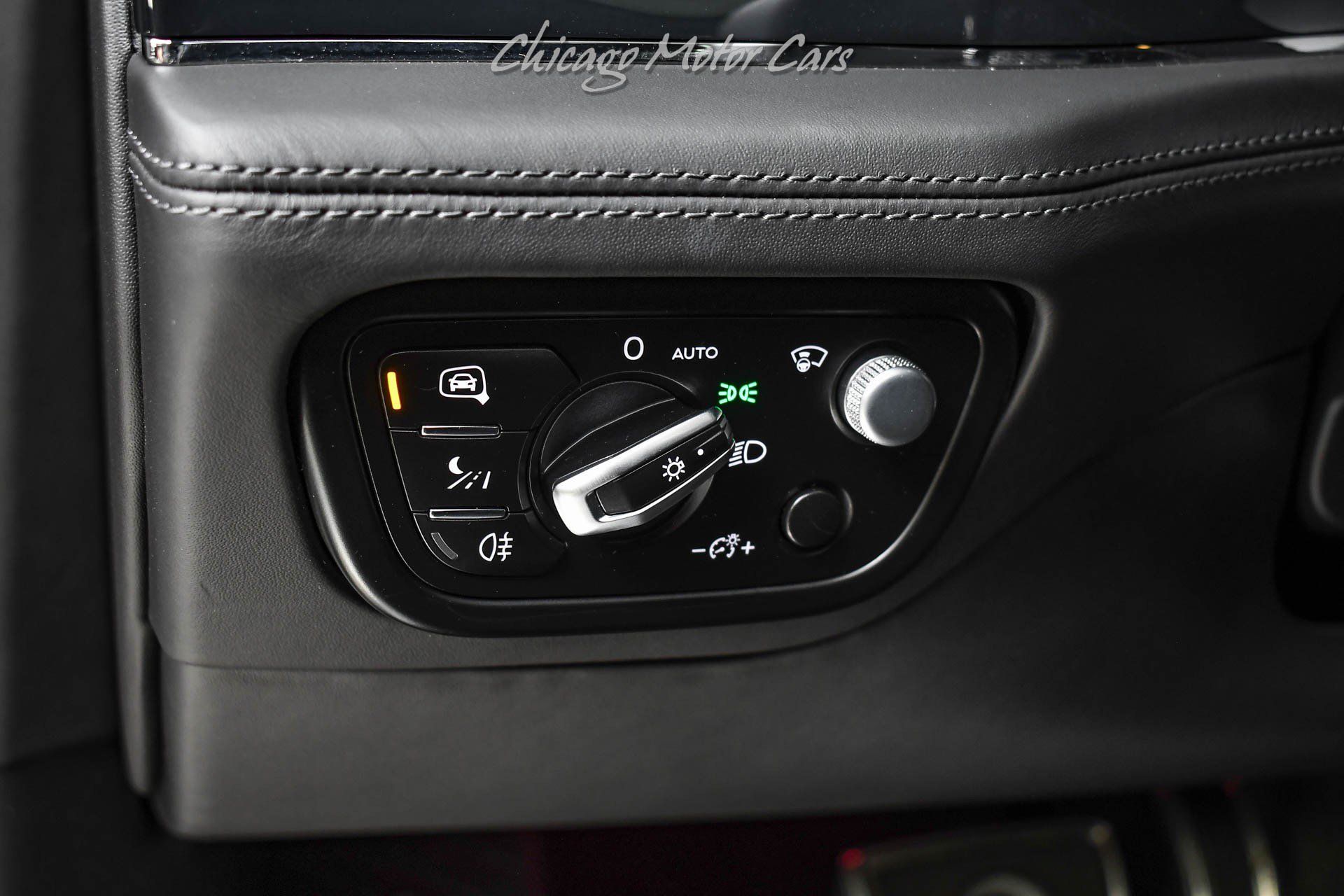 Used 2021 Bentley Bentayga AWD/4WD image 11