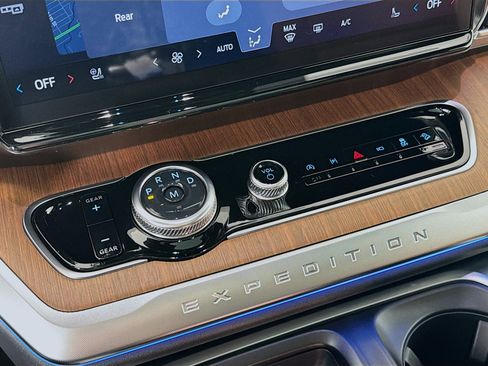 Used 2025 Ford Expedition King Ranch image 20