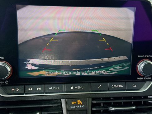 Used 2021 Nissan Altima 2.5 SV image 19