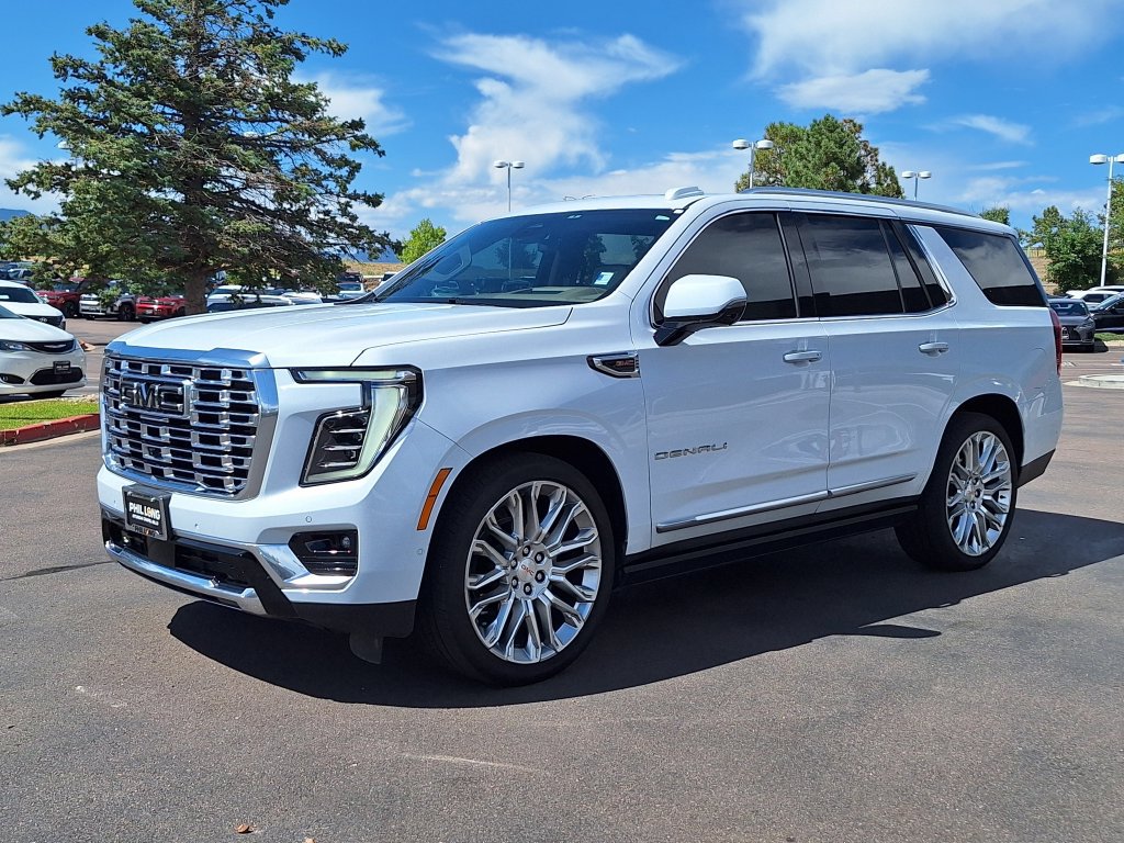 Used 2026 GMC Yukon Denali w/ Denali Reserve Package AWD/4WD image 7