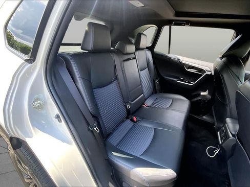 Used 2022 Toyota RAV4 XSE AWD/4WD image 21