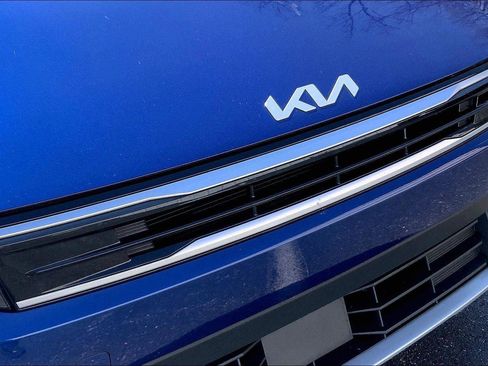 Used 2025 Kia K4 EX image 28
