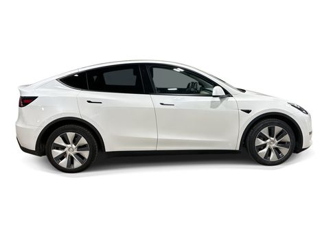 Certified 2021 Tesla Model Y Long Range AWD/4WD image 7