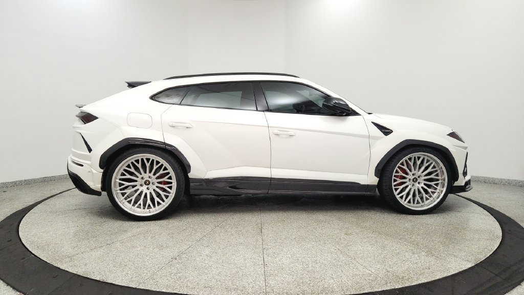 Used 2019 Lamborghini Urus AWD/4WD image 6