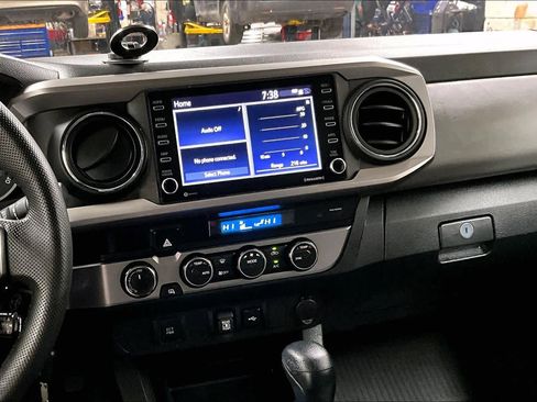 Certified 2022 Toyota Tacoma SR5 image 6