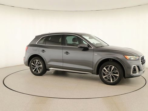 Used 2023 Audi Q5 2.0T Premium w/ Convenience Package AWD/4WD image 9
