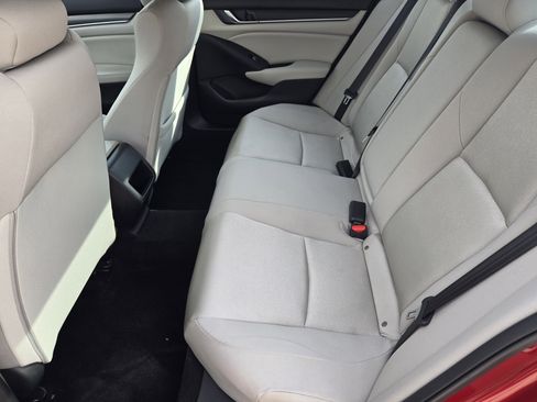 Used 2018 Honda Accord LX image 29