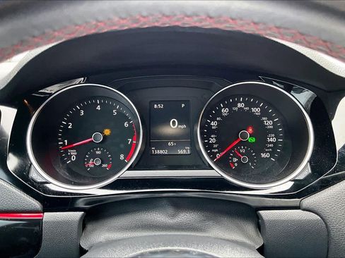 Used 2017 Volkswagen Jetta GLI image 26