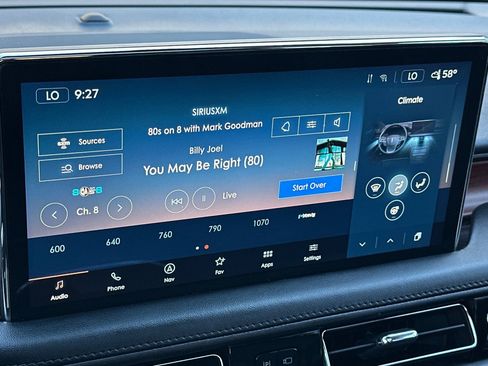 Used 2023 Lincoln Nautilus Reserve w/ Luxury Package image 17