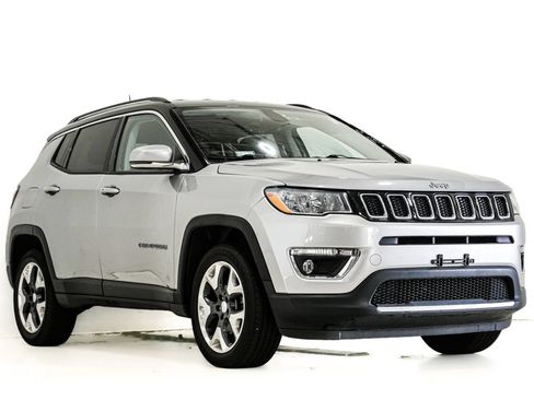 Used 2018 Jeep Compass Limited w/ Navigation Group AWD/4WD image 1