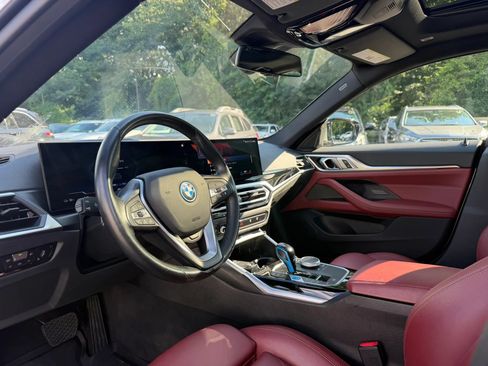 Used 2023 BMW i4 eDrive35 RWD image 9