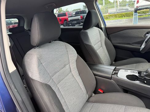 Used 2023 Nissan Rogue SV FWD image 15