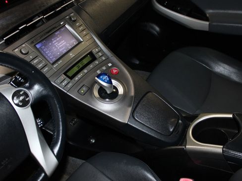 Used 2012 Toyota Prius Four FWD image 16