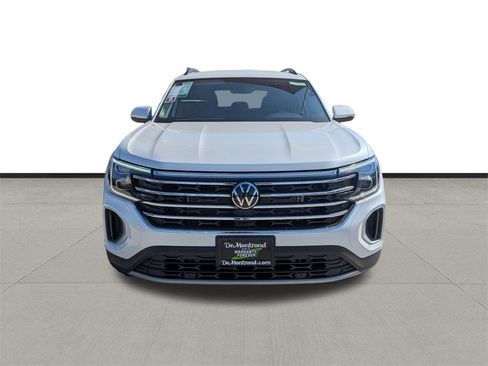 New 2026 Volkswagen Atlas SE image 2