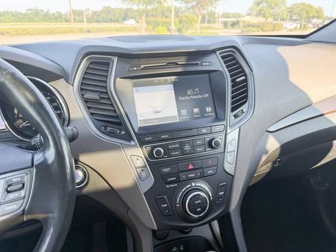 Used 2017 Hyundai Santa Fe Sport w/ 2.0T Ultimate Tech Package 05 AWD/4WD image 17