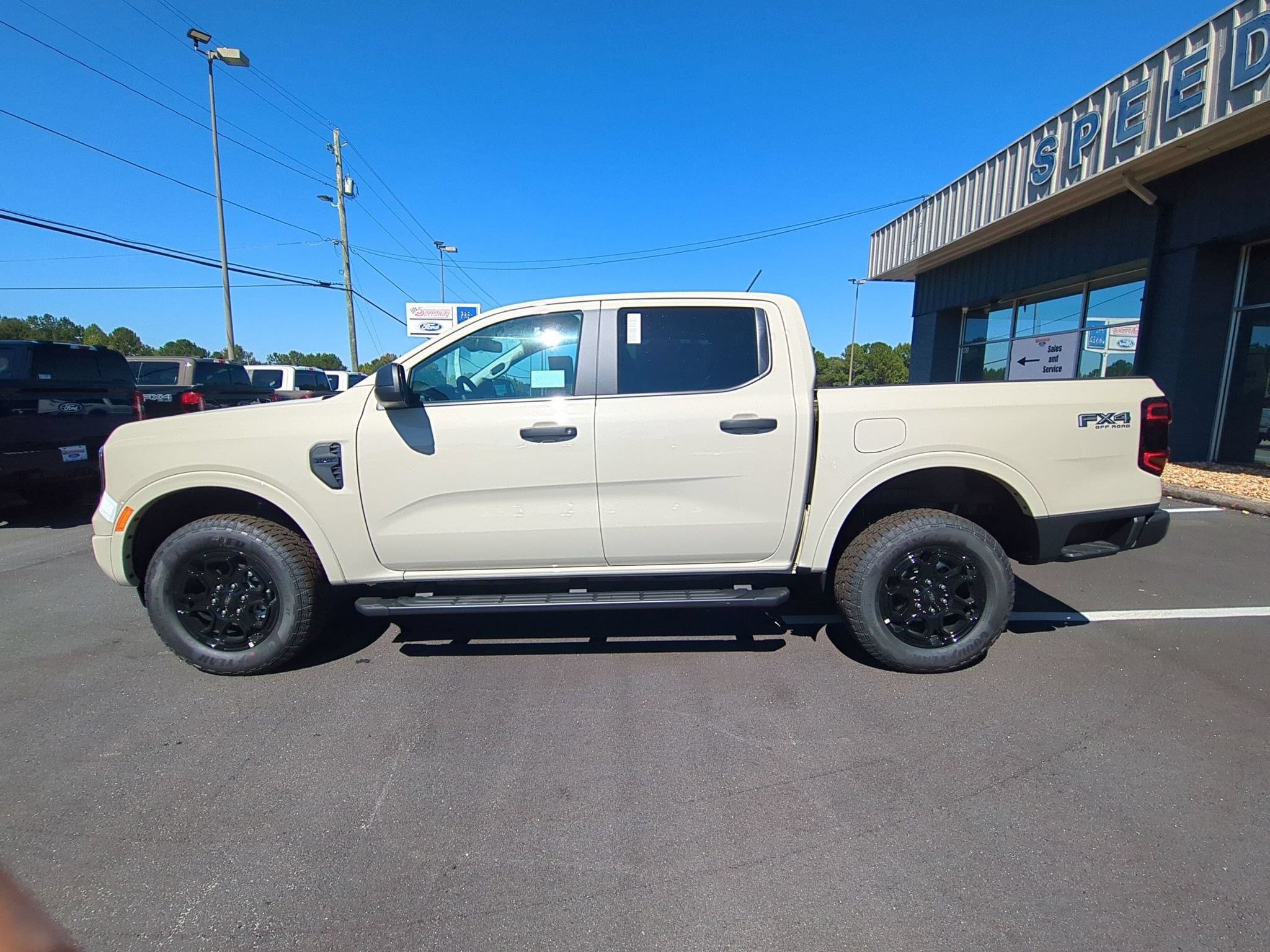 New 2026 Ford Ranger XLT w/ Equipment Group 301A High AWD/4WD image 10