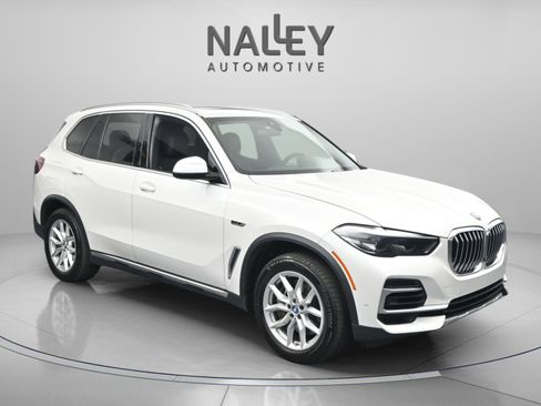 Used 2022 BMW X5 xDrive45e w/ Parking Assistance Package image 15