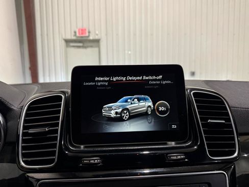 Used 2018 Mercedes-Benz GLS 450 4MATIC image 40