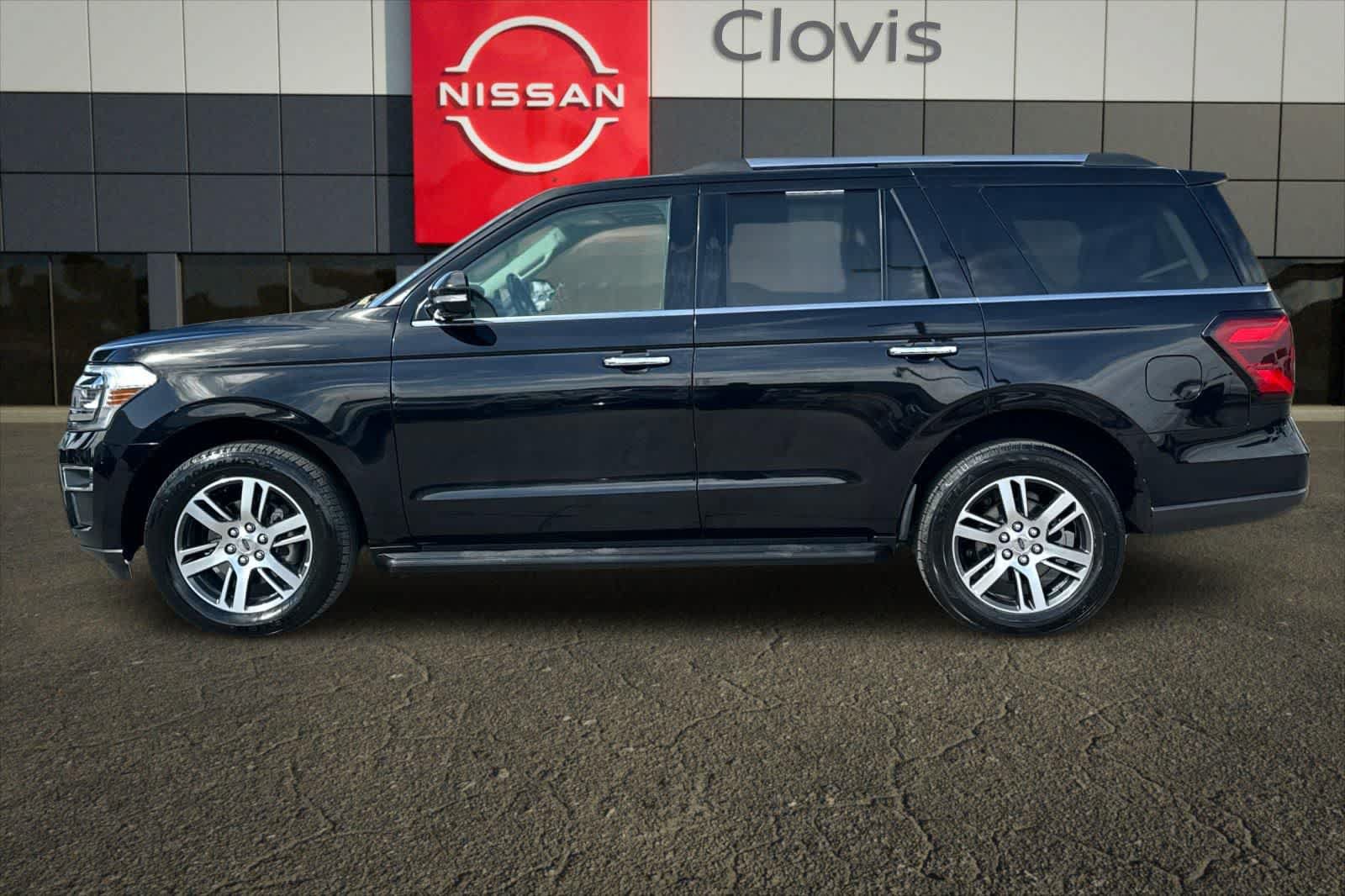 Used 2024 Ford Expedition Limited RWD image 7