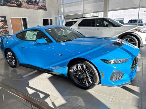 New 2026 Ford Mustang GT Premium w/ GT Performance Package image 2